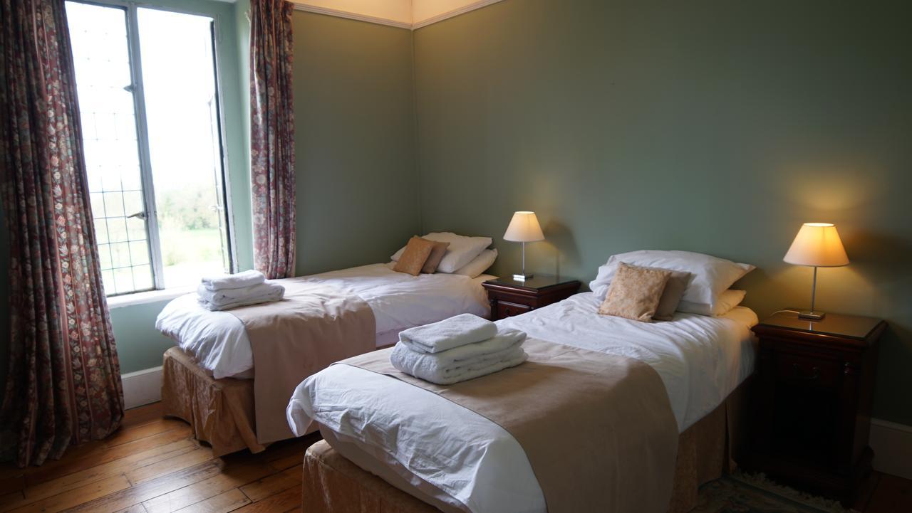 Cleeve House Bed & Breakfast Melksham Eksteriør bilde
