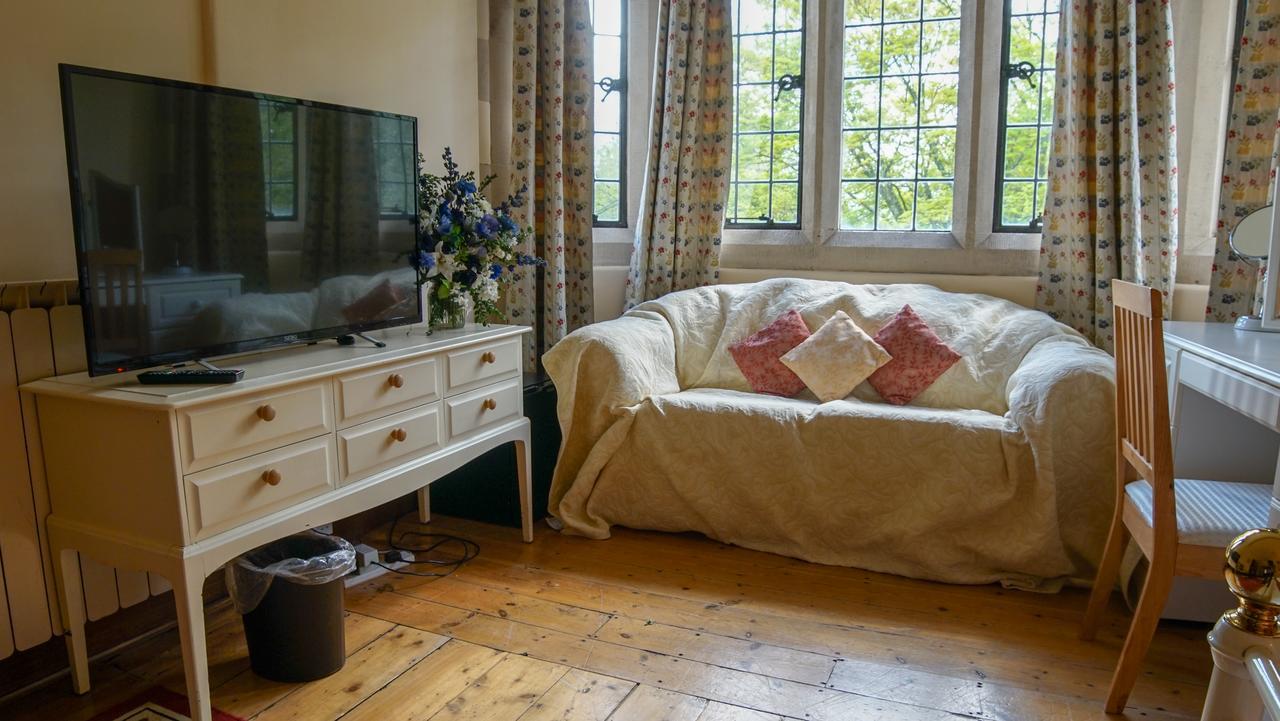 Cleeve House Bed & Breakfast Melksham Eksteriør bilde