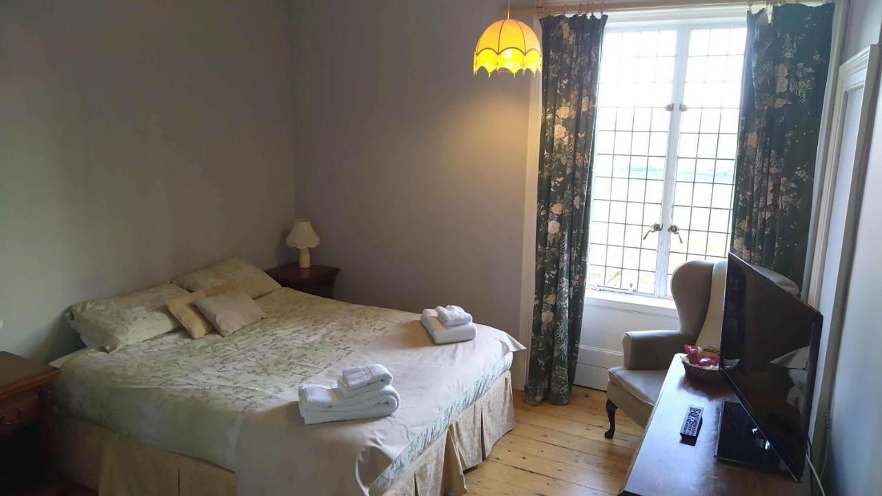 Cleeve House Bed & Breakfast Melksham Eksteriør bilde
